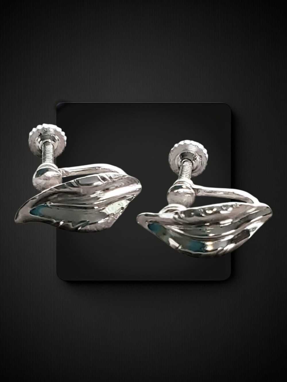 Vintage Bond Boyd Signed SS Leaf Screw- Back Earrings
